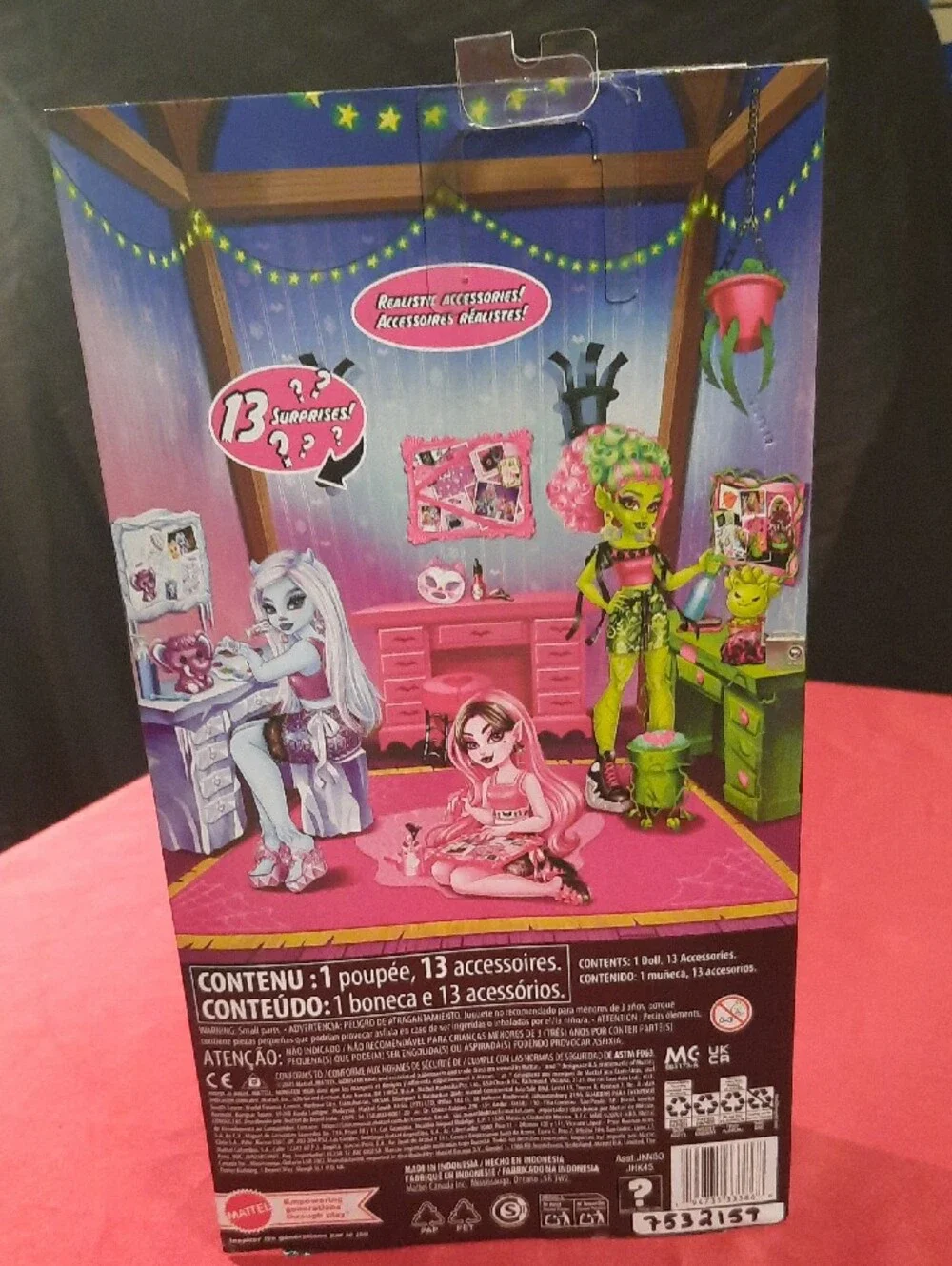 Monster High Self-Scare Secrets Playset - 13 Surprises Venus Flytrap
